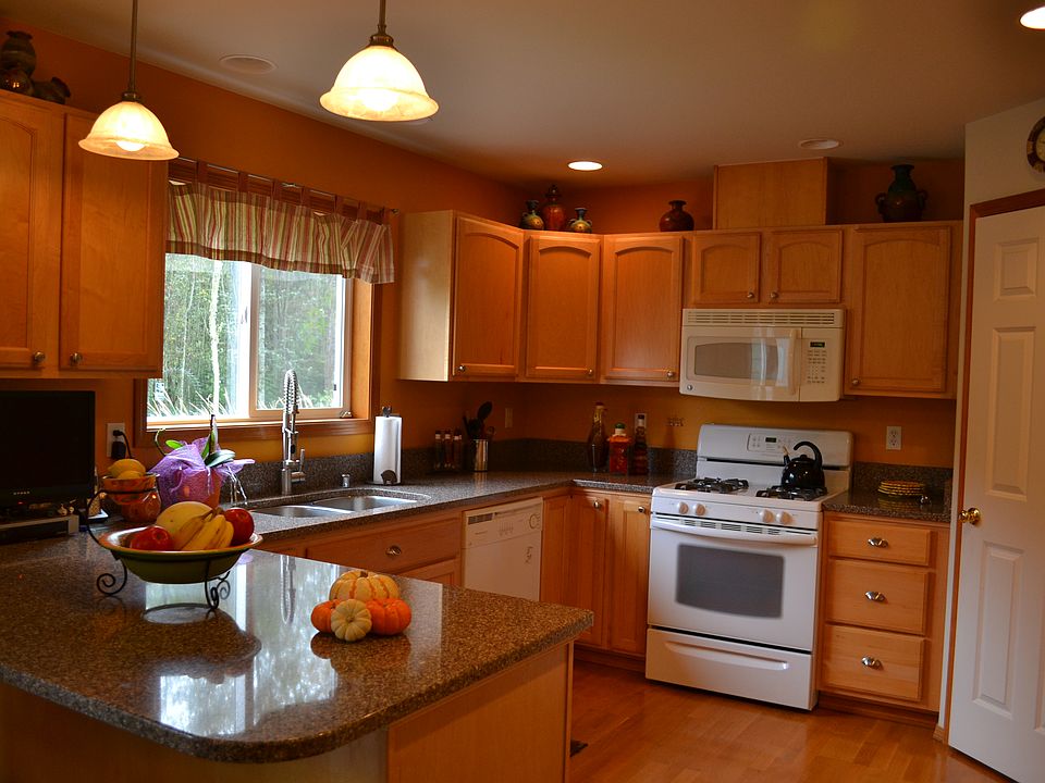 1st image of 7712 Taryn Ln NE