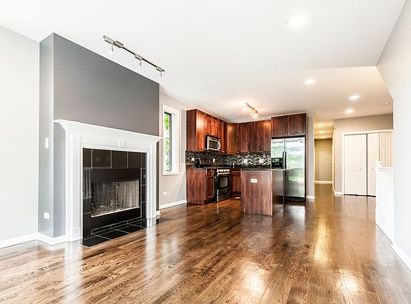 3rd image of 6332 S Ingleside Ave #1
