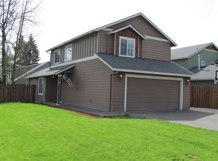 429 SE 8th St, Dundee, OR 97115