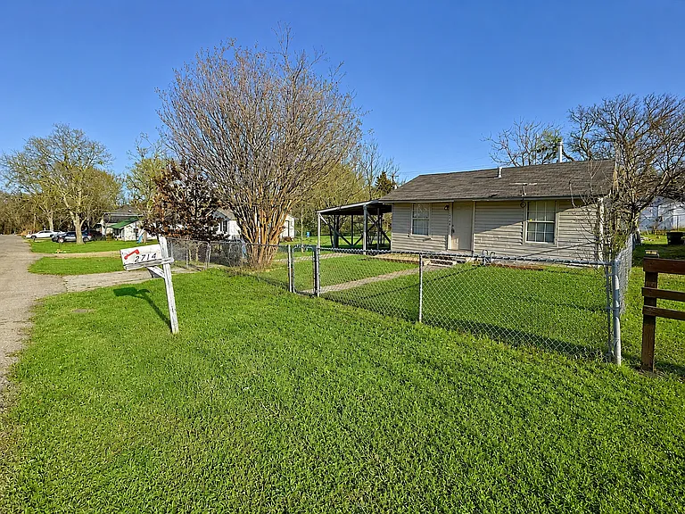 2714 Kavasar Dr — Photo 25
