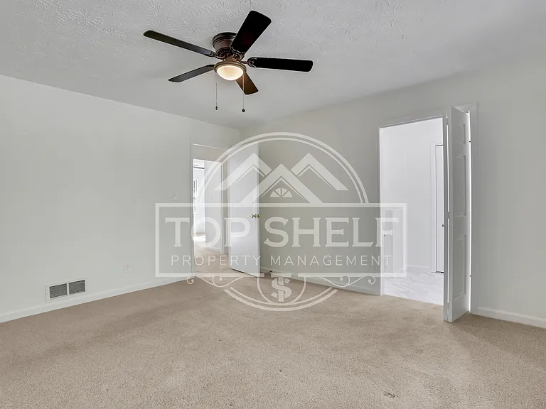 4684 Ben Hill Dr — Photo 21