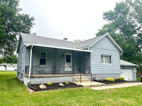 1273 Deforest Rd SE, Warren, OH 44484