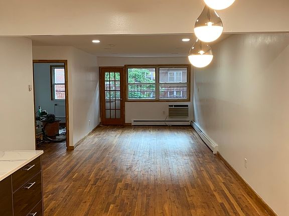 2nd image of 1823 E 13th St #3F