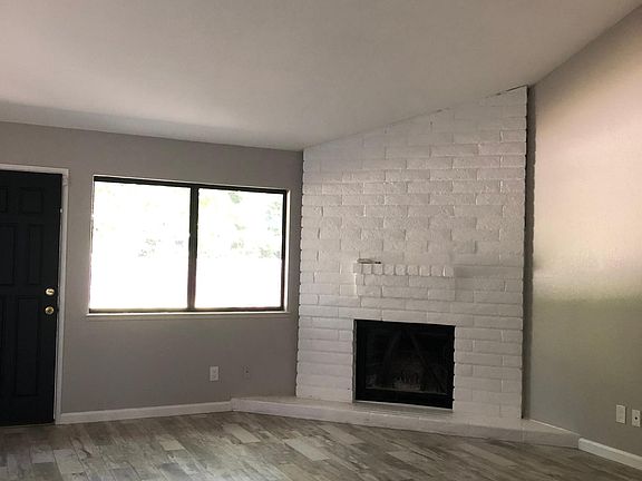 New floors, dual pane windows
