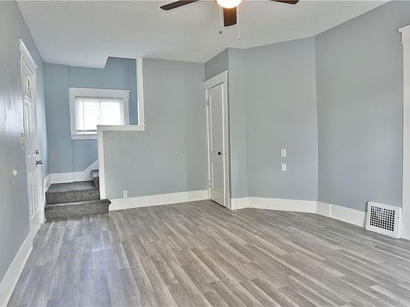 5th image of 1368 Larchmont Ave NE