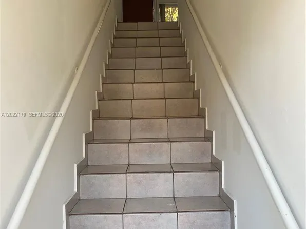 7500 W 20th Ave APT 202, Hialeah, FL 33016