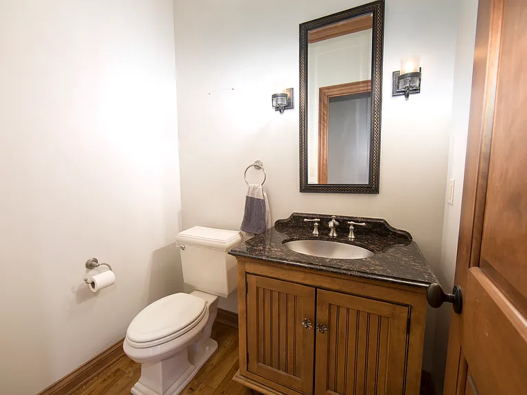 11560 N Canterbury Dr — Photo 21