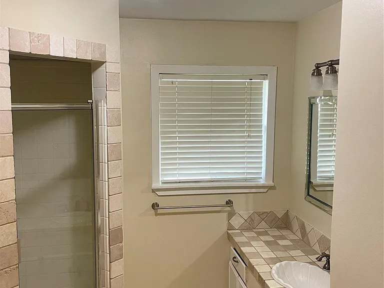 9602 Val Verde St — Photo 20