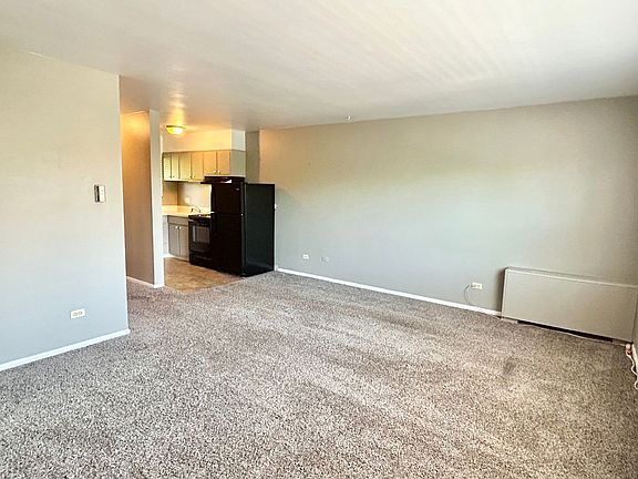 2nd image of 1170 N Ogden St APT 404