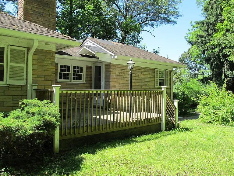 449 Long Hill Rd — Photo 8