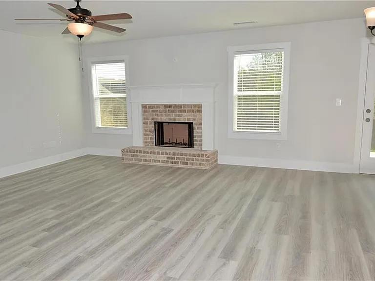 45 Haddington Ct — Photo 3