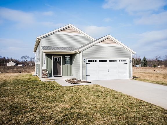 3rd image of 13815 E Harmony Ct