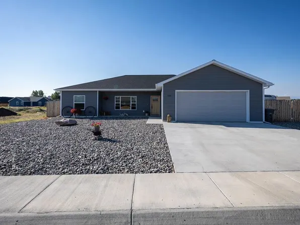 3220 Lame Deer Ave, Cody, WY 82414