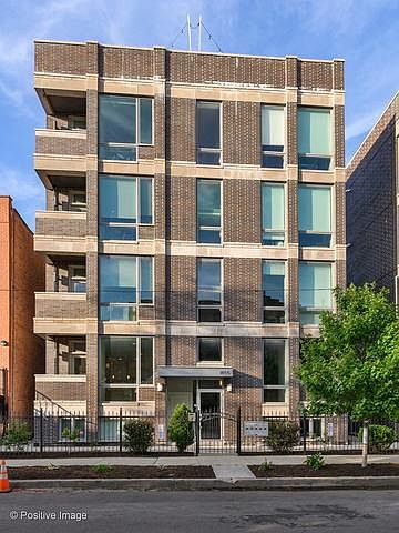 1st image of 1855 N Winnebago Ave #1N
