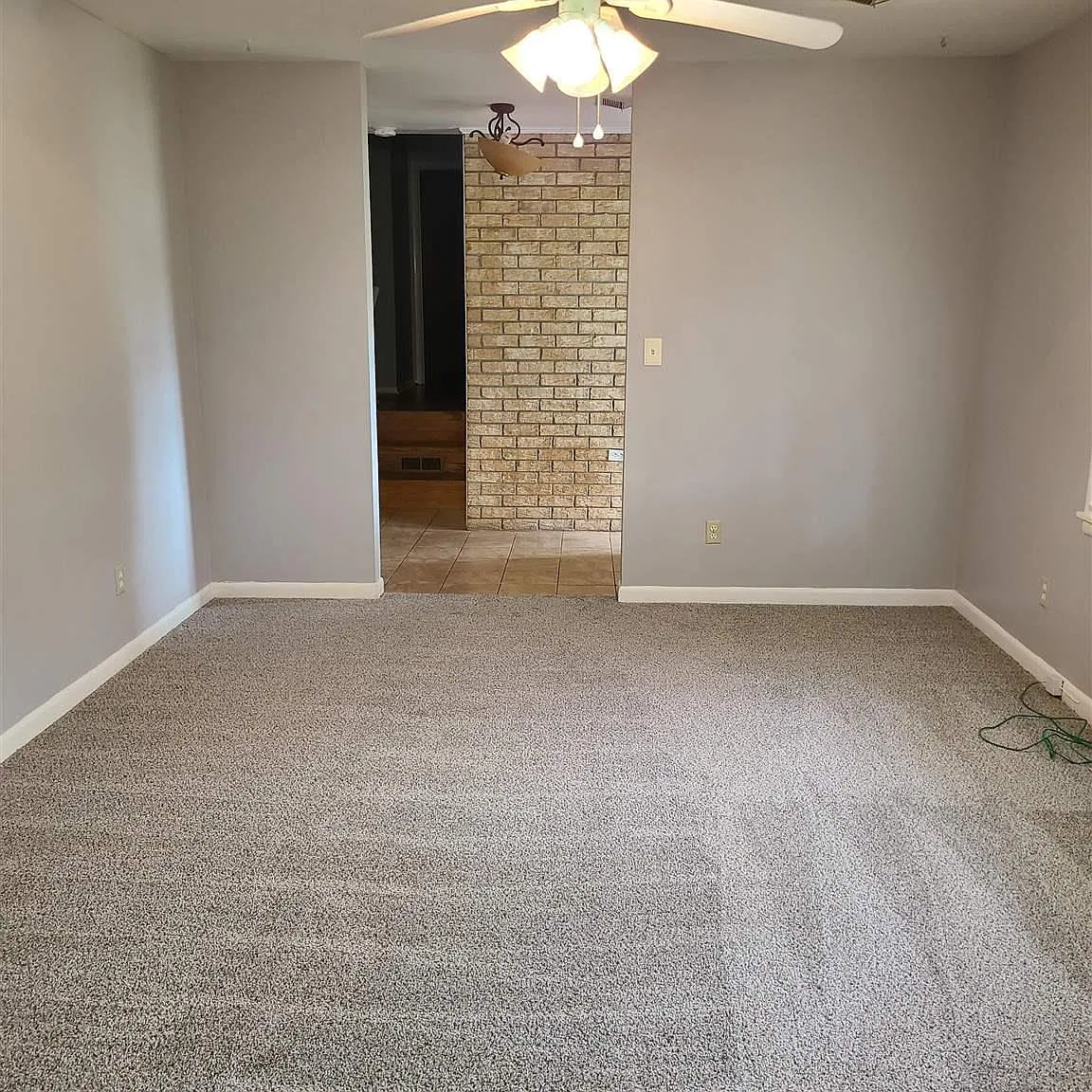 4 bed, 1820 sqft, $1,950 — Photo 3