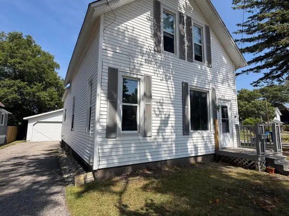 278 2nd Ave, Manistee, MI 49660