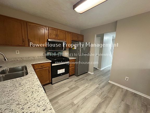 3rd image of 115 Yatley Ct