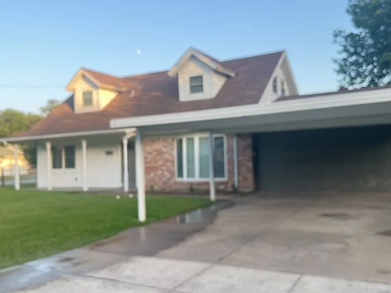 201 Straw Rd — Photo 2