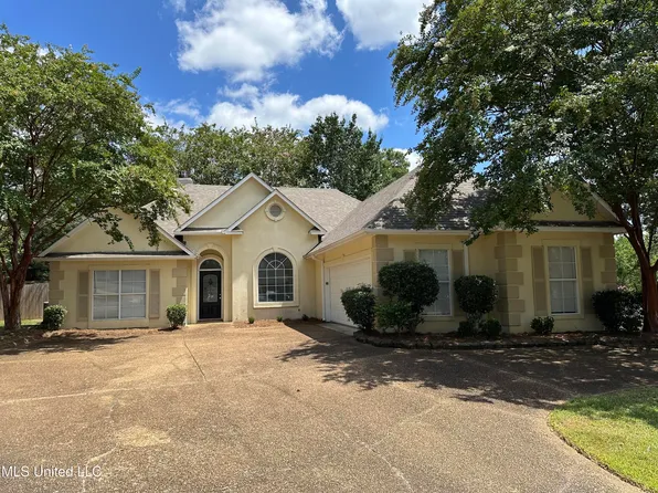 6 Coral Ct, Brandon, MS 39047