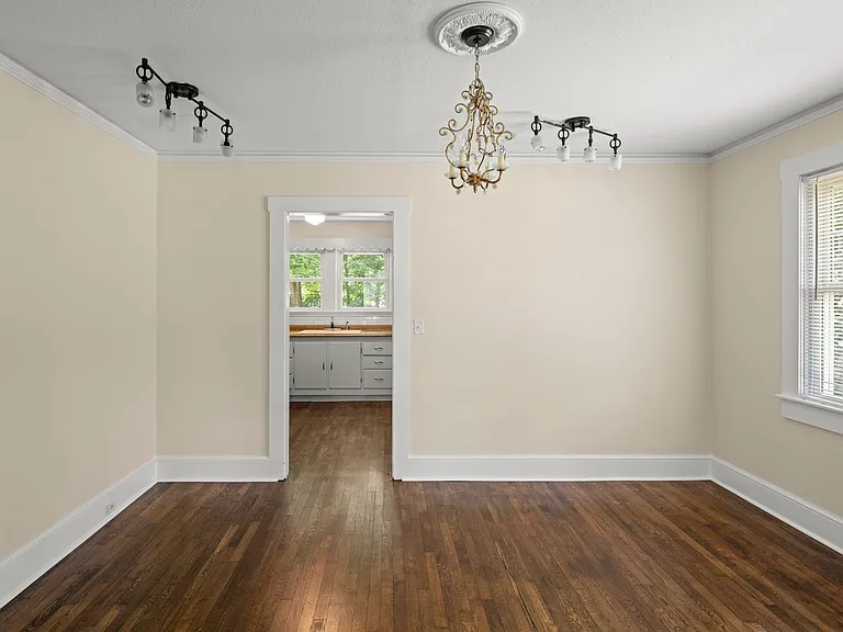 105 Stonewall Ave — Photo 10
