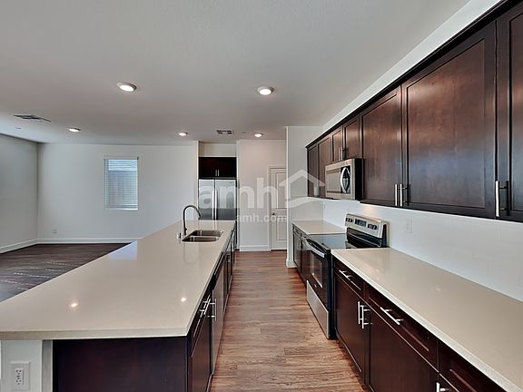 4th image of 3344 Blodwen St