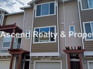 8760 SW 147th Ter UNIT 102, Beaverton, OR 97007