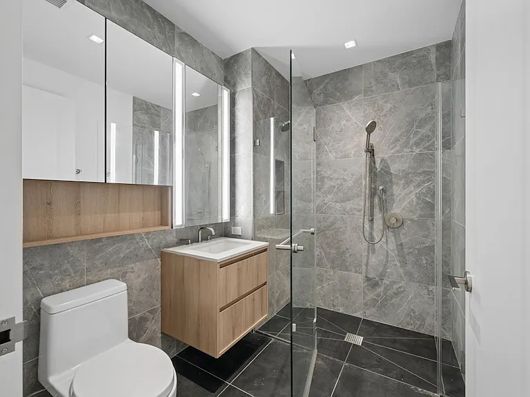 312 W 43rd St #2B — Photo 5