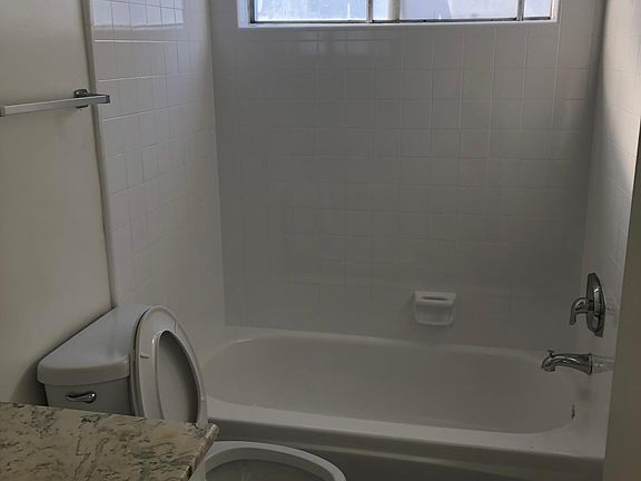 4th image of 10925 Peach Grove St