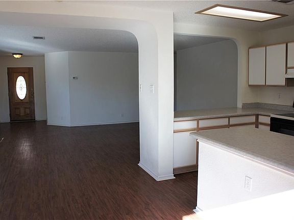 5th image of 3241 Elizabeth Anne Ln
