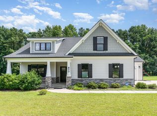 820 Christian Light Rd, Fuquay Varina, NC 27526