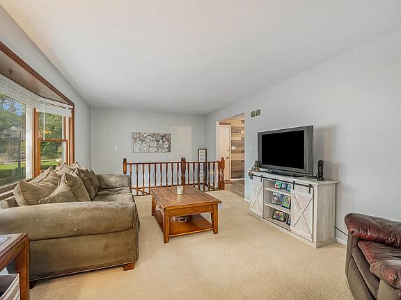 4th image of 52174 Country Acres Dr