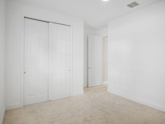 4th image of 3864 Carrick Bend Dr