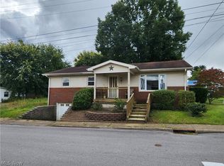 232 Hunts Ave, Barnesville, OH 43713