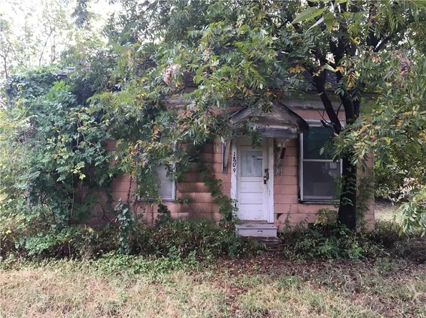 1809 E Perkins Ave, Guthrie, OK 73044