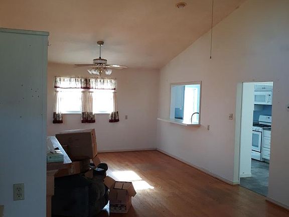 2nd image of 3203 Zimmerman St