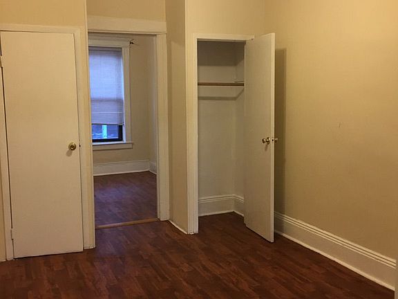 2nd image of 2553 35th St APT 2L