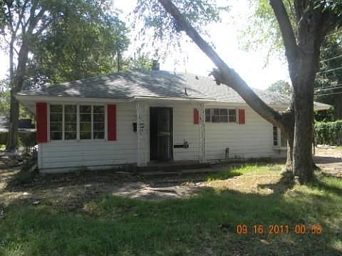 1st image of 3965 Pikes Peak Ave