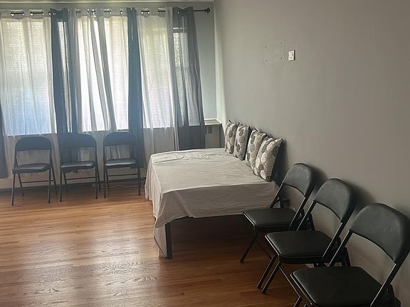 3rd image of 8710 Skokie Blvd #3BS