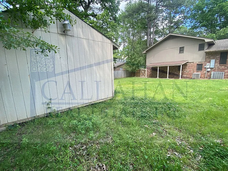2811 Fox Glenn St — Photo 15