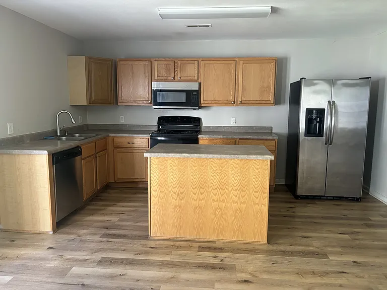 16920 Wellhouse Dr — Photo 4