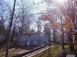 40 Harbor Rd, Sound Beach, NY 11789