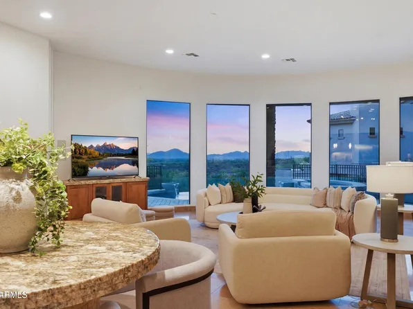 11376 E DREYFUS Avenue, Scottsdale, AZ 85259