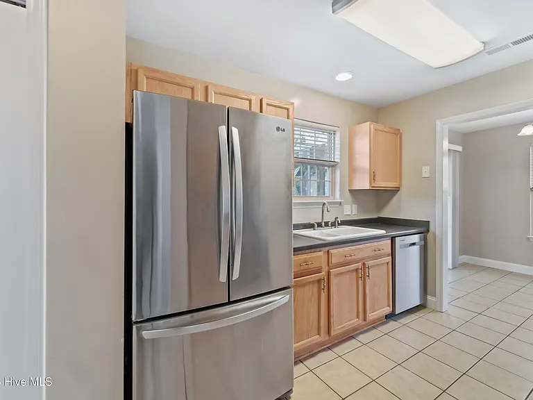 3200 Paramount Way — Photo 7