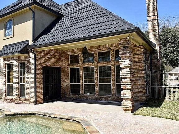 Covered porch