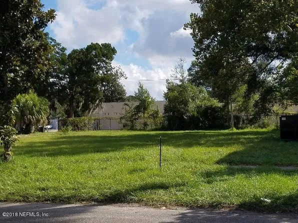 1739 Market St, Jacksonville, FL 32206