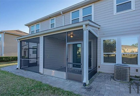 5th image of 166 Richmond Dr