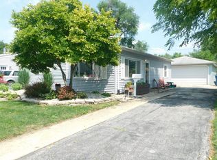 2429 Walnut Dr, Highland, IN 46322