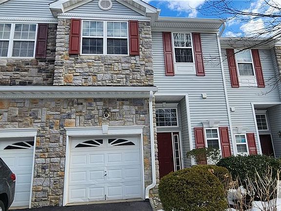 2nd image of 17 Rondell Ln #190