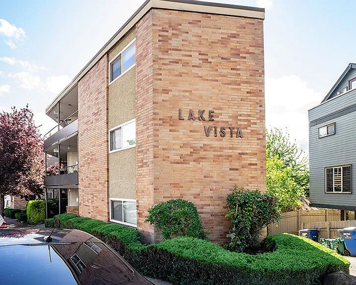 Lake Vista — Photo 1