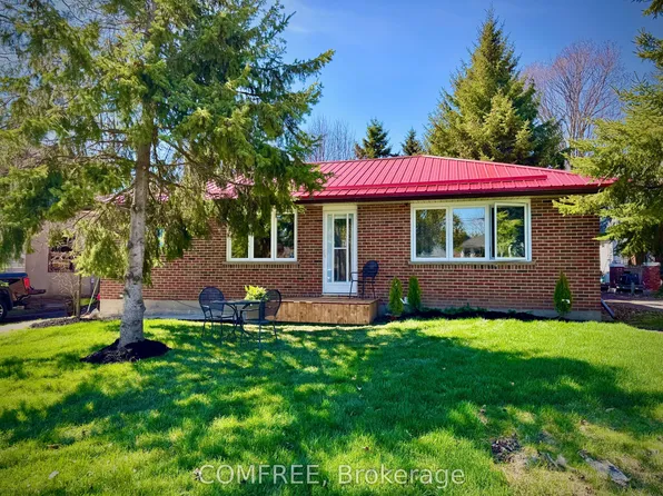 122 Ontario St, Pt Hope, ON L1A 2V4